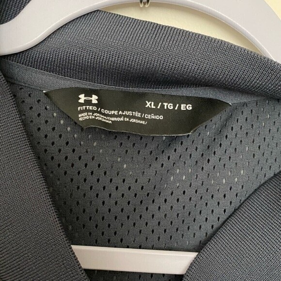 Under Armour-Men's Sport Style Wind Bomber Jacket- Full ZiP Windbreaker - Picture 11 of 12